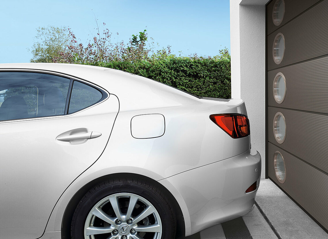 Garagen-Sektionator in braun